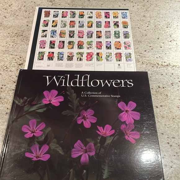 NWT- Mint Rare Vintage USPS Postage Stamps State Wildflowers and Book - Picture 2 of 9